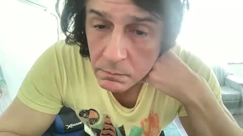 Snapshot of alphandre chatting on January 2025 09:59:01 AM AlphAndre online show from January 2025 09:59:01 AM