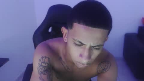 Snapshot of alphas_latins chatting on March 2026 06:08:02 AM alphas_latins online show from March 2026 06:08:02 AM