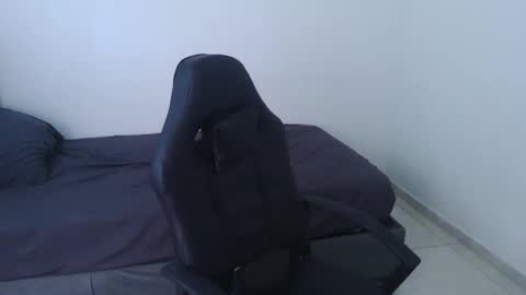 alphas_latins online show from May 2026 06:02:02 PM