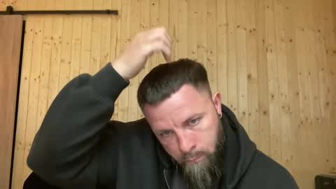 Jhonny online show from April 2026 02:31:01 AM