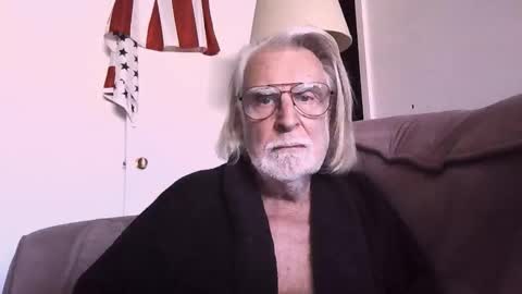 Snapshot of alphauniform chatting on February 2026 08:07:01 PM AlphaUniform online show from February 2026 08:07:01 PM