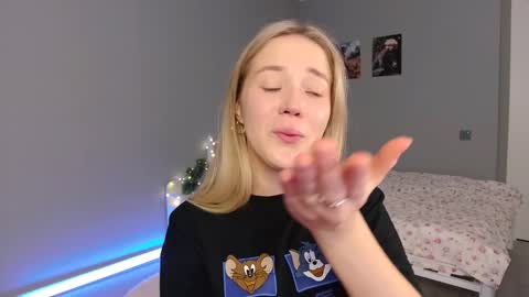 Snapshot of aluntick chatting on December 2024 02:28:01 PM Amelia NEXT STREAM online show from December 2024 02:28:01 PM