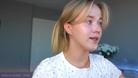 Snapshot of aluntick chatting on October 2025 01:53:02 PM Amelia NEXT STREAM online show from October 2025 01:53:02 PM