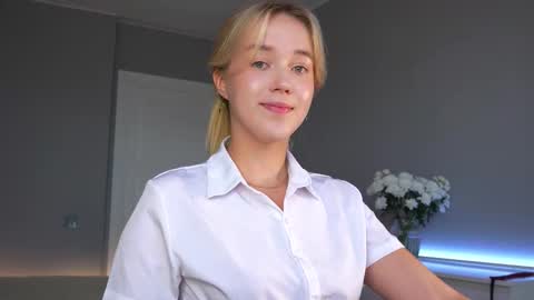 Snapshot of aluntick chatting on October 2025 01:54:01 PM Amelia NEXT STREAM online show from October 2025 01:54:01 PM