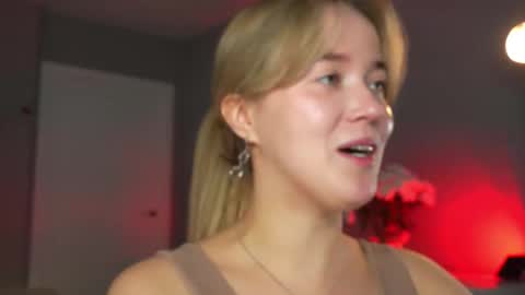 Snapshot of aluntick chatting on November 2025 01:44:02 PM Amelia NEXT STREAM online show from November 2025 01:44:02 PM