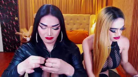 Snapshot of alurajhenson chatting on October 2025 10:12:02 AM Alura Jhenson online show from October 2025 10:12:02 AM