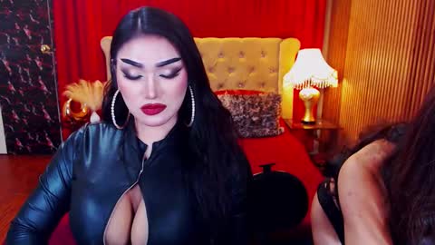 Snapshot of alurajhenson chatting on October 2025 06:41:02 PM Alura Jhenson online show from October 2025 06:41:02 PM