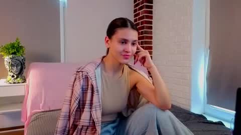 Snapshot of alvabierl chatting on September 2025 07:21:02 AM Amelia online show from September 2025 07:21:02 AM