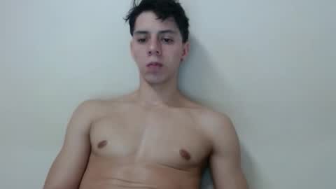 alvarodancer online show from February 2026 01:04:01 PM