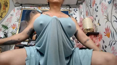 SARAHEYHEYHUGECOCK online show from February 2025 11:05:01 PM