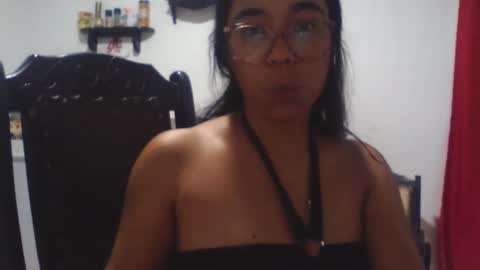 Snapshot of aly826805 chatting on September 2025 03:30:02 AM analia online show from September 2025 03:30:02 AM