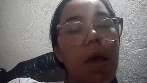 Snapshot of aly826805 chatting on October 2025 02:44:01 AM analia online show from October 2025 02:44:01 AM