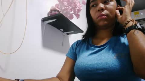 analia online show from December 2025 05:24:01 AM