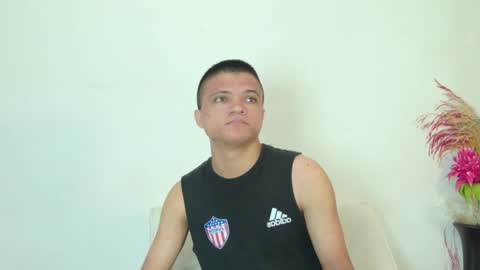 Snapshot of aly_n_sebas chatting on April 2026 03:02:01 AM aly_n_sebas online show from April 2026 03:02:01 AM
