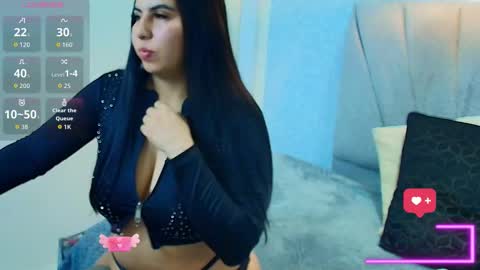 Snapshot of aly_smith_ chatting on October 2025 12:34:02 PM A L Y online show from October 2025 12:34:02 PM