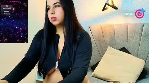 Snapshot of aly_smith_ chatting on November 2025 11:32:02 AM A L Y online show from November 2025 11:32:02 AM