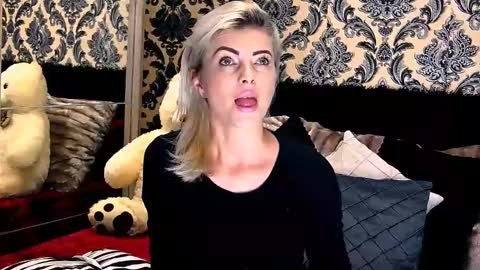 aly online show from December 2024 10:39:02 AM