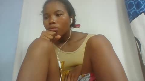 Snapshot of alydie7 chatting on April 2026 06:31:02 PM alydie7 online show from April 2026 06:31:02 PM