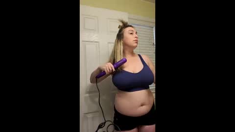 alyjeanne0420 online show from February 2026 09:02:02 PM