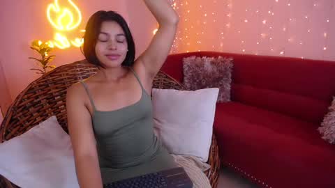 Snapshot of alyn_clark chatting on February 2025 03:56:01 PM alyn online show from February 2025 03:56:01 PM
