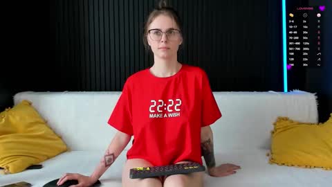 Alena online show from March 2026 01:16:01 PM