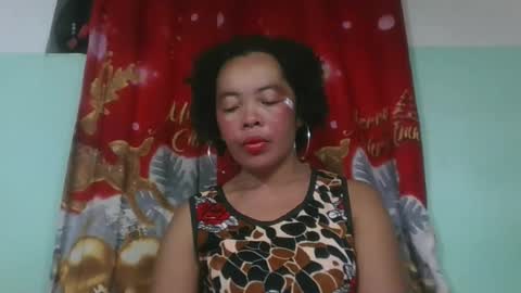 Snapshot of alypierette chatting on November 2025 02:23:01 AM alypierette online show from November 2025 02:23:01 AM