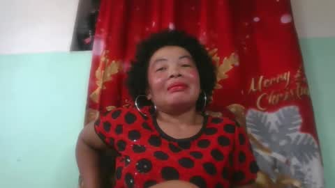 Snapshot of alypierette chatting on December 2025 06:44:01 AM alypierette online show from December 2025 06:44:01 AM