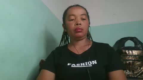 alypierette online show from April 2026 06:30:01 AM