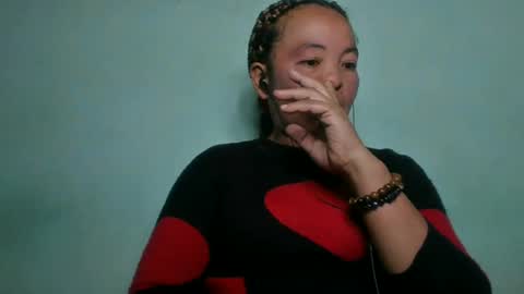 alypierette online show from June 2026 07:07:01 PM