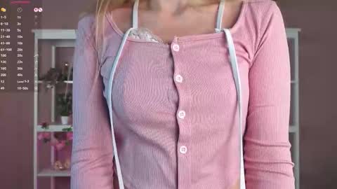 Vanessa online show from September 2025 03:35:02 PM