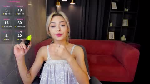 Snapshot of alysiasun chatting on October 2025 02:40:02 PM Alysia online show from October 2025 02:40:02 PM