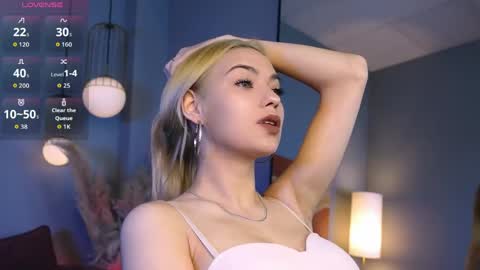 Alysia online show from May 2026 11:22:02 PM