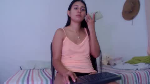 Snapshot of alyson0001 chatting on January 2025 12:25:01 AM allyson online show from January 2025 12:25:01 AM