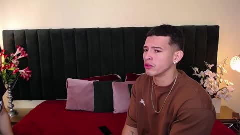 Snapshot of alyson_ethan chatting on January 2026 01:16:02 PM ALYSON Y ETHAN online show from January 2026 01:16:02 PM