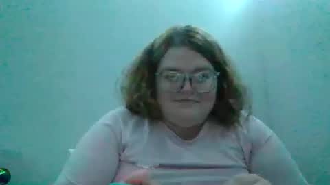 Snapshot of alyssa6960545 chatting on October 2025 11:50:01 PM Lily online show from October 2025 11:50:01 PM