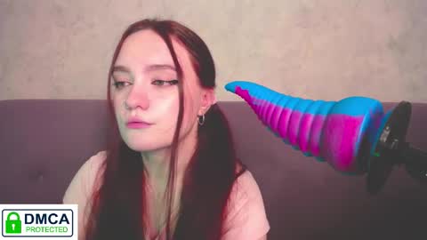 Alyssa online show from November 2025 03:39:01 AM