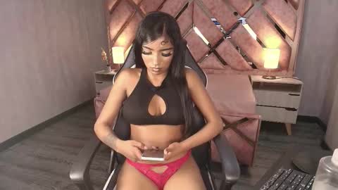 Snapshot of alyssa_brynn1 chatting on December 2025 08:48:01 PM Alyssa online show from December 2025 08:48:01 PM