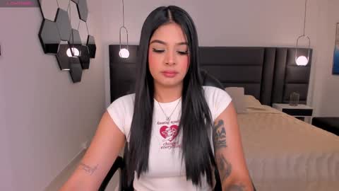 Snapshot of alyssadean_ chatting on September 2025 11:23:02 AM Aly online show from September 2025 11:23:02 AM