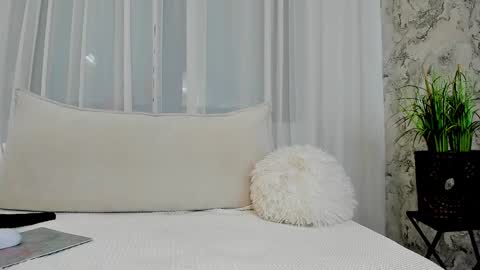 alysamillan online show from December 2024 06:01:02 AM