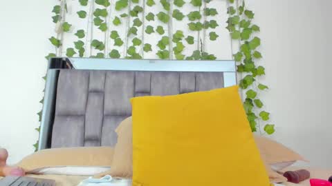 Snapshot of alyssia_oceann chatting on October 2025 03:54:01 PM alyssia online show from October 2025 03:54:01 PM