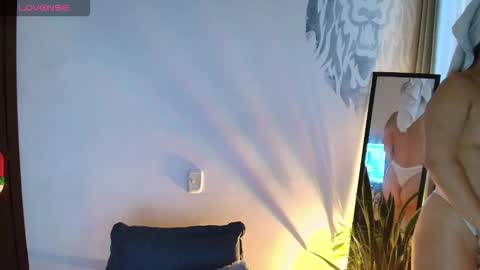 alyssia wolds online show from September 2025 10:40:01 AM