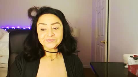 Alyssiaamorexo online show from May 2026 08:27:02 PM