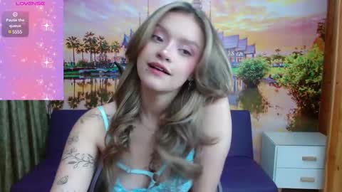 Snapshot of alyy_cute chatting on February 2025 02:16:01 PM Alyy online show from February 2025 02:16:01 PM