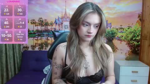 Snapshot of alyy_cute chatting on February 2025 02:13:02 PM Alyy online show from February 2025 02:13:02 PM