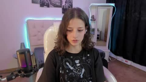 B I A N C A online show from May 2026 08:28:01 PM