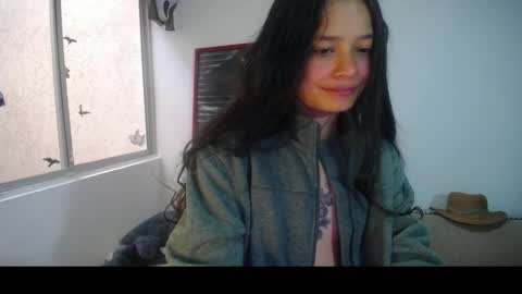Amaia online show from May 2026 02:45:01 PM