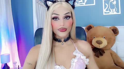 Snapshot of amal_baddel_ chatting on February 2025 04:15:02 AM amal_baddel_ online show from February 2025 04:15:02 AM