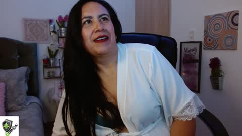 Snapshot of amalia_brunette chatting on January 2025 02:19:02 AM AMALIA online show from January 2025 02:19:02 AM