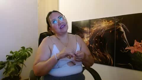 AMALIA online show from May 2026 10:17:02 PM