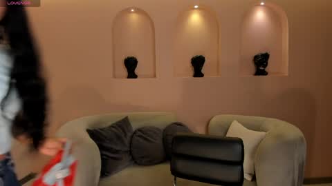 Amalia cruss online show from April 2026 08:14:02 PM